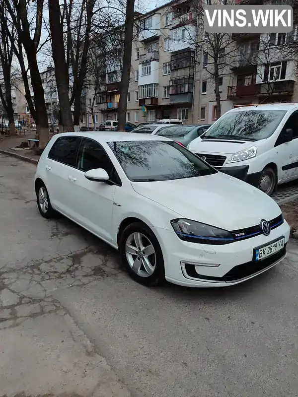 Хэтчбек Volkswagen e-Golf 2016 null_content л. Вариатор обл. Ровенская, Ровно - Фото 1/5