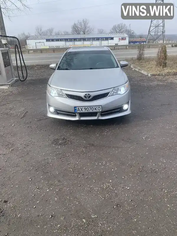 Седан Toyota Camry 2014 3.5 л. Автомат обл. Харківська, Харків - Фото 1/21