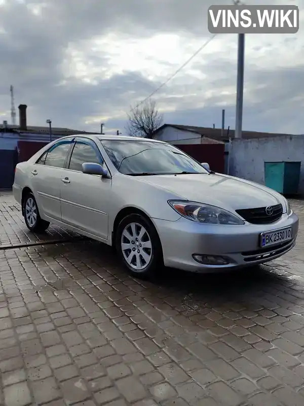 Седан Toyota Camry 2004 3 л. Автомат обл. Ровенская, Рокитное - Фото 1/21