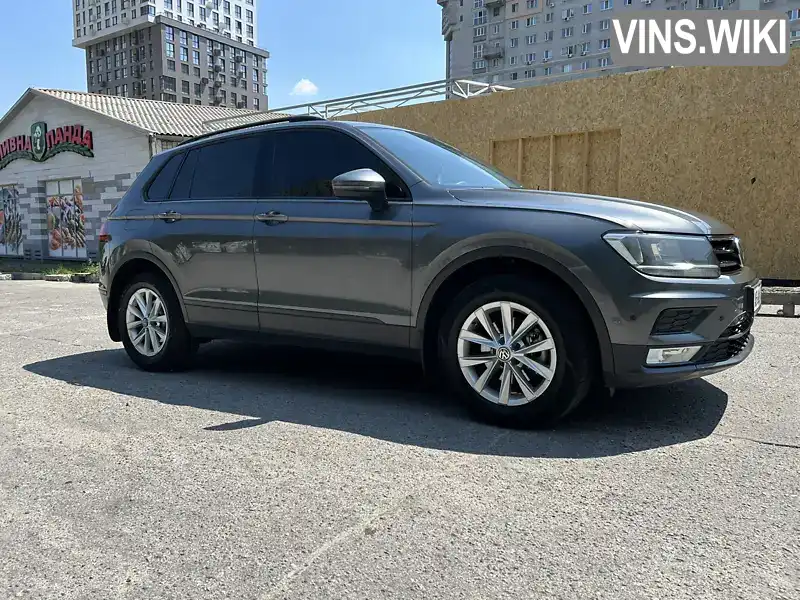 Позашляховик / Кросовер Volkswagen Tiguan 2017 2 л. Типтронік обл. Дніпропетровська, Дніпро (Дніпропетровськ) - Фото 1/21