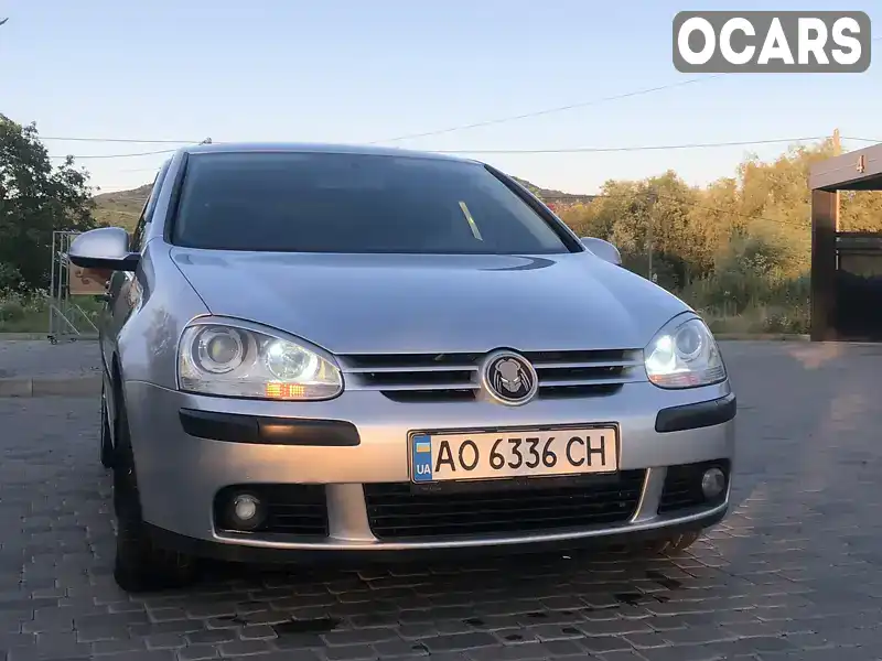 Хетчбек Volkswagen Golf 2005 1.9 л. Ручна / Механіка обл. Закарпатська, Берегове - Фото 1/12