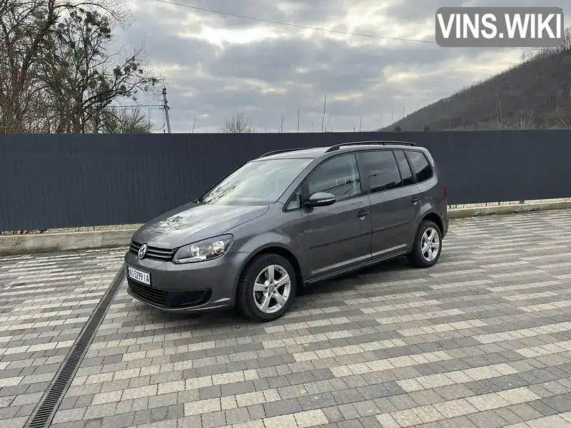 Микровэн Volkswagen Touran 2012 1.6 л. Ручная / Механика обл. Закарпатская, Свалява - Фото 1/21