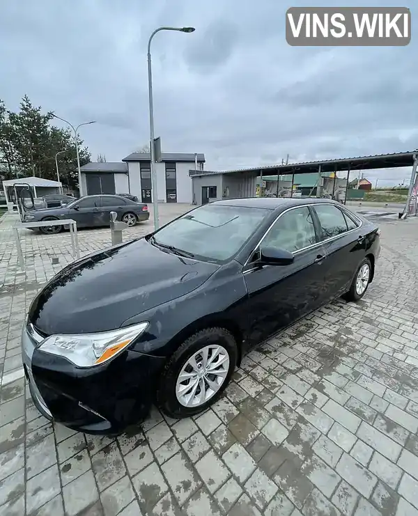 Седан Toyota Camry 2015 2.49 л. Автомат обл. Львівська, Львів - Фото 1/21