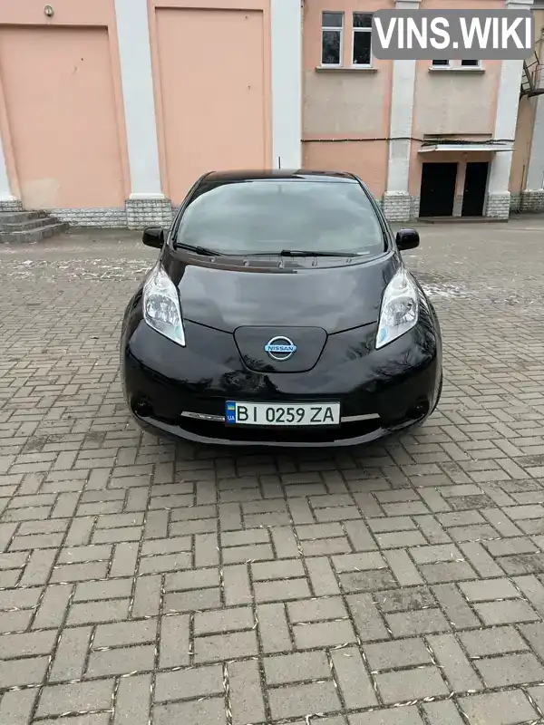 Хэтчбек Nissan Leaf 2014 null_content л. обл. Полтавская, Полтава - Фото 1/21