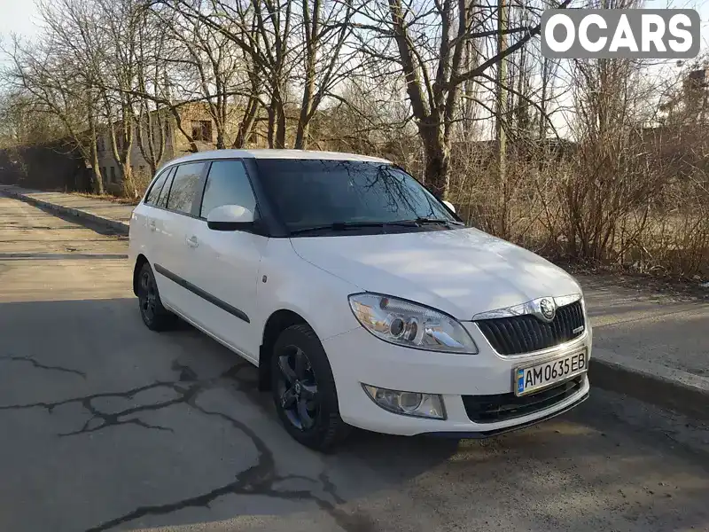 Універсал Skoda Fabia 2011 1.2 л. Ручна / Механіка обл. Житомирська, Житомир - Фото 1/11