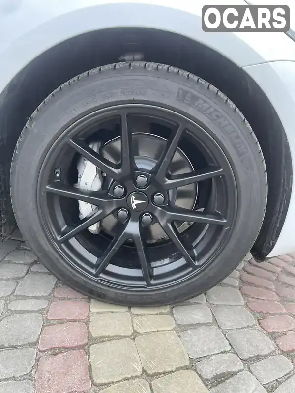 5YJ3E1EA2PF404497 Tesla Model 3 2023 Седан  Фото 3