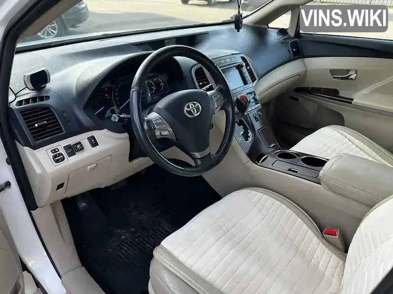 Позашляховик / Кросовер Toyota Venza 2011 2.7 л. Автомат обл. Полтавська, Кременчук - Фото 1/13