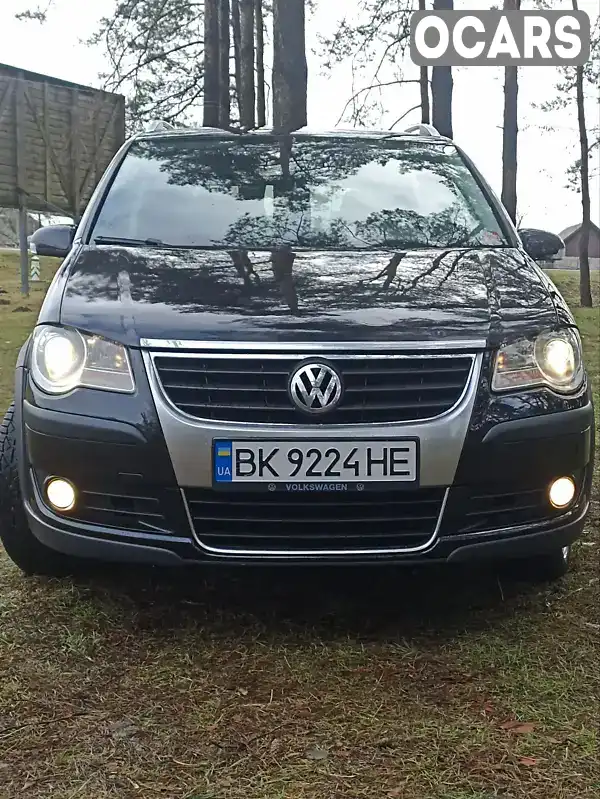 Мінівен Volkswagen Cross Touran 2007 1.98 л. Ручна / Механіка обл. Рівненська, Дубно - Фото 1/21