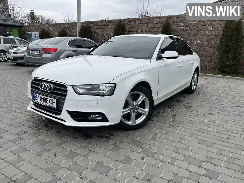 Седан Audi A4 2014 2 л. Варіатор обл. Кіровоградська, Кропивницький (Кіровоград) - Фото 1/21