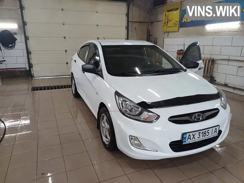 Седан Hyundai Accent 2013 1.4 л. Ручна / Механіка обл. Харківська, Богодухів - Фото 1/8