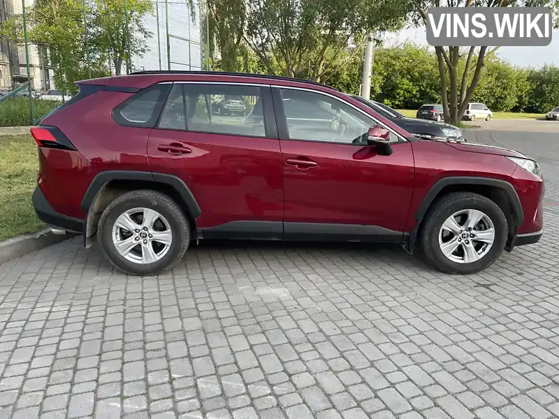 Позашляховик / Кросовер Toyota RAV4 2021 1.99 л. Варіатор обл. Львівська, Львів - Фото 1/9