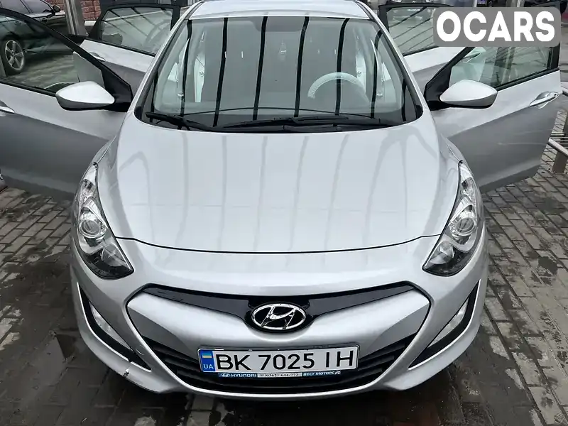 Хэтчбек Hyundai i30 2012 1.4 л. Ручная / Механика обл. Ровенская, Ровно - Фото 1/21