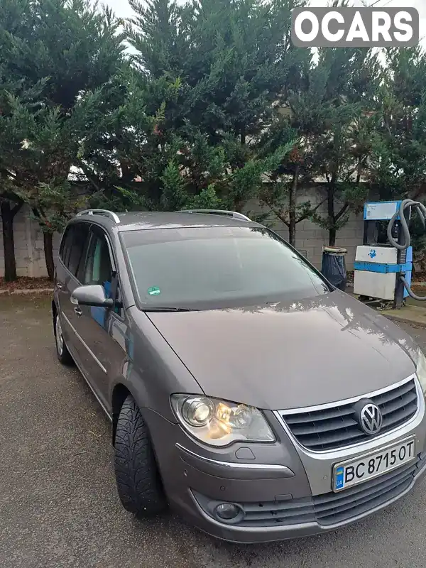 Мінівен Volkswagen Touran 2008 1.97 л. Ручна / Механіка обл. Львівська, Львів - Фото 1/21