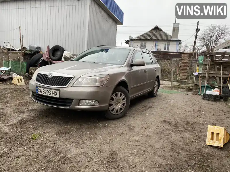 Універсал Skoda Octavia 2011 2 л. Автомат обл. Черкаська, Тальне - Фото 1/21