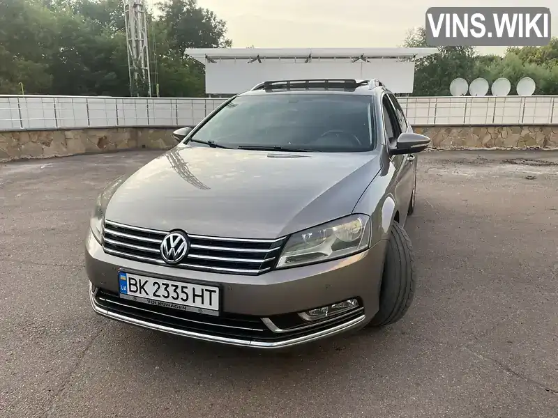 Универсал Volkswagen Passat 2011 1.97 л. Робот обл. Черниговская, Новгород-Северский - Фото 1/20