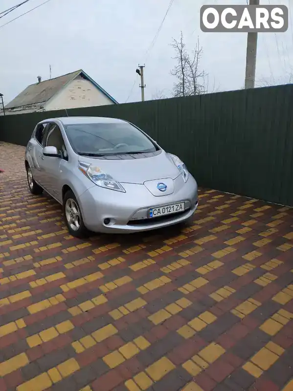 Хэтчбек Nissan Leaf 2012 null_content л. обл. Черкасская, Шпола - Фото 1/3