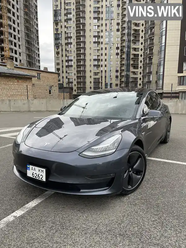 Седан Tesla Model 3 2018 null_content л. Автомат обл. Київська, Київ - Фото 1/21