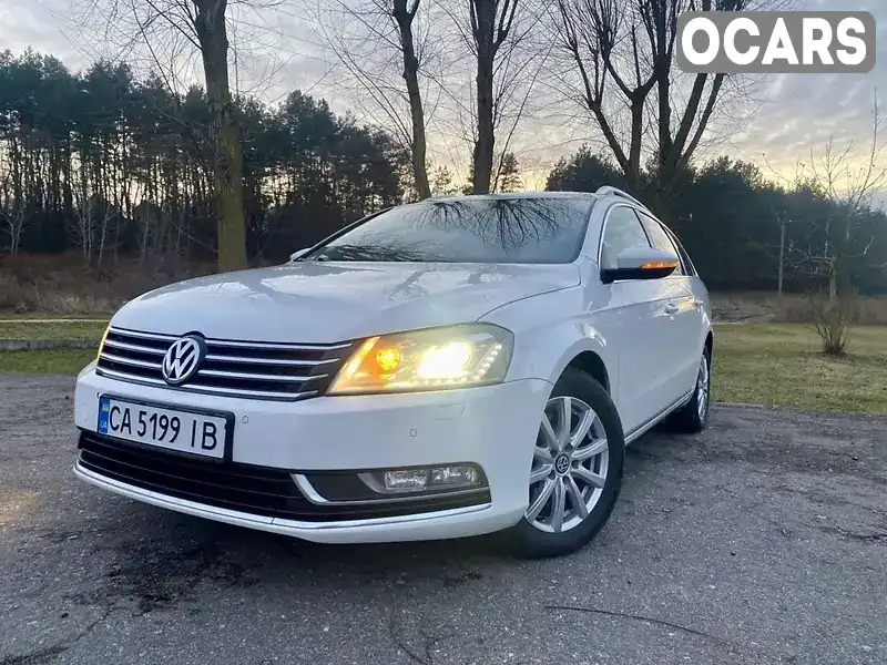 Універсал Volkswagen Passat 2012 2 л. Автомат обл. Київська, Богуслав - Фото 1/21