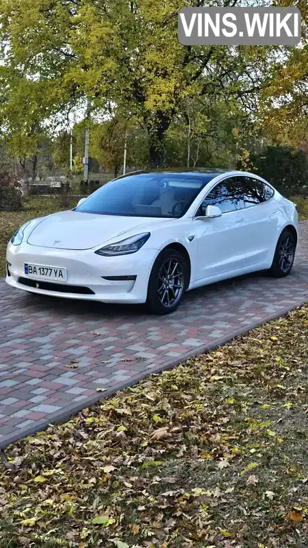 Седан Tesla Model 3 2020 null_content л. Автомат обл. Кіровоградська, Кропивницький (Кіровоград) - Фото 1/21