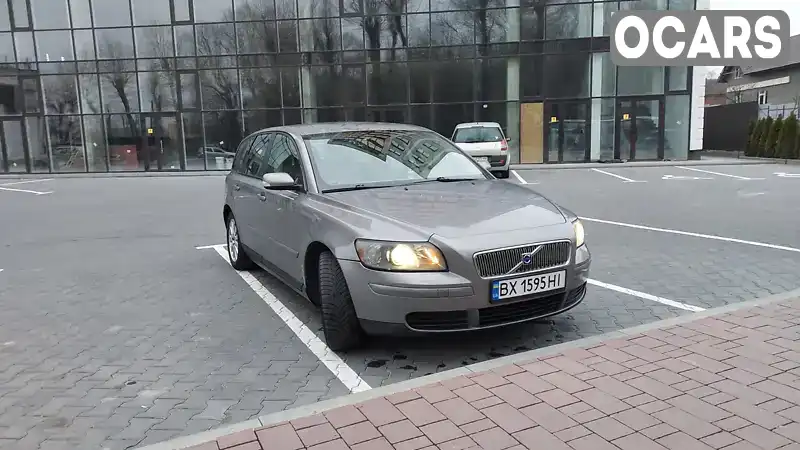 YV1MW382552072213 Volvo V50 2004 Универсал 2.4 л. Фото 1