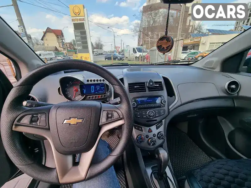 1G1JC6SB1E4181762 Chevrolet Sonic 2014 Хэтчбек 1.36 л. Фото 9