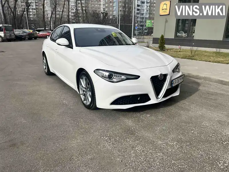 Седан Alfa Romeo Giulia 2019 2.14 л. Автомат обл. Киевская, Киев - Фото 1/21