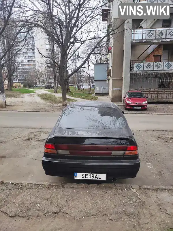 JN1CCUA32U0002451 Nissan Maxima 1995 Седан 2.99 л. Фото 4