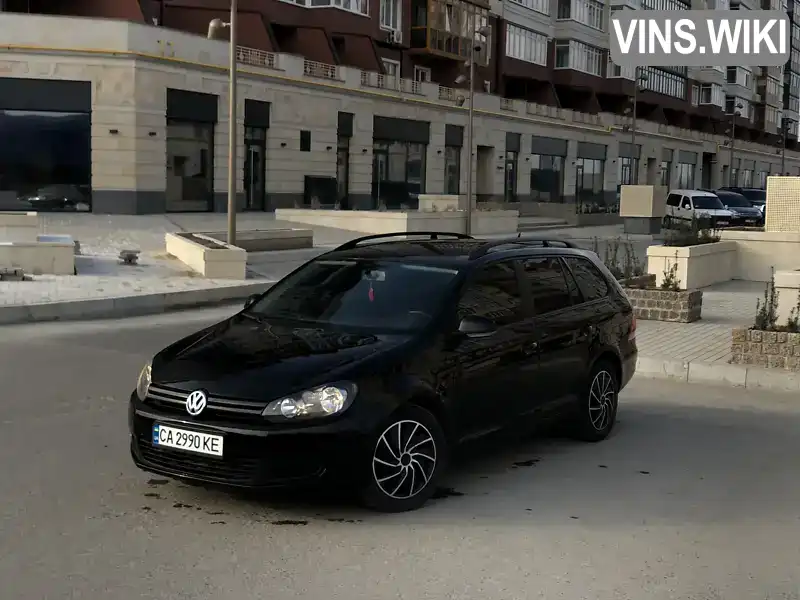 Универсал Volkswagen Golf 2010 1.6 л. Ручная / Механика обл. Черкасская, Умань - Фото 1/21