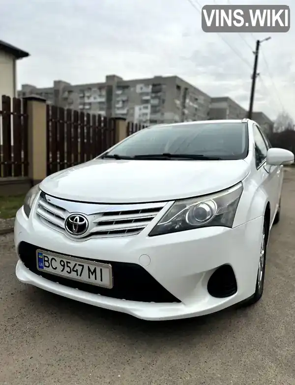 SB1ED76L00E124765 Toyota Avensis 2013 Універсал 2 л. Фото 2