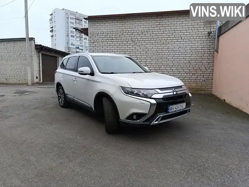 JMBXTGF3WKZ000246 Mitsubishi Outlander 2018 Позашляховик / Кросовер 2.36 л. Фото 7