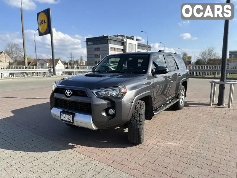 Позашляховик / Кросовер Toyota 4Runner 2016 3.96 л. Автомат обл. Київська, Київ - Фото 1/21