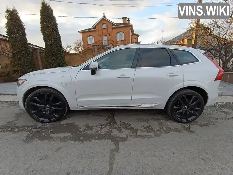 LYVBR0DL3JB114114 Volvo XC60 2018 Позашляховик / Кросовер 1.97 л. Фото 2