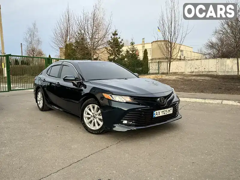 Седан Toyota Camry 2018 2.49 л. Автомат обл. Харківська, Харків - Фото 1/21