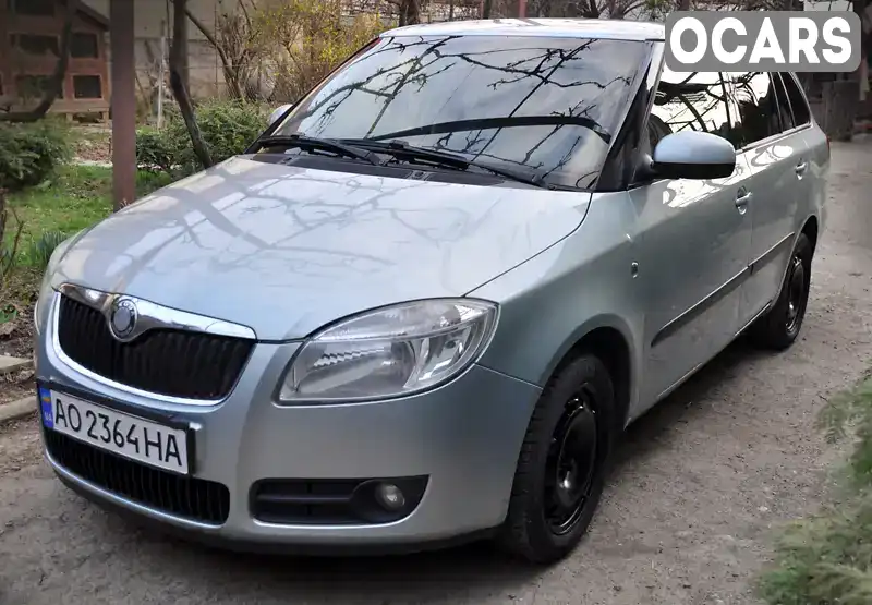 Универсал Skoda Fabia 2009 1.2 л. Ручная / Механика обл. Закарпатская, Мукачево - Фото 1/21