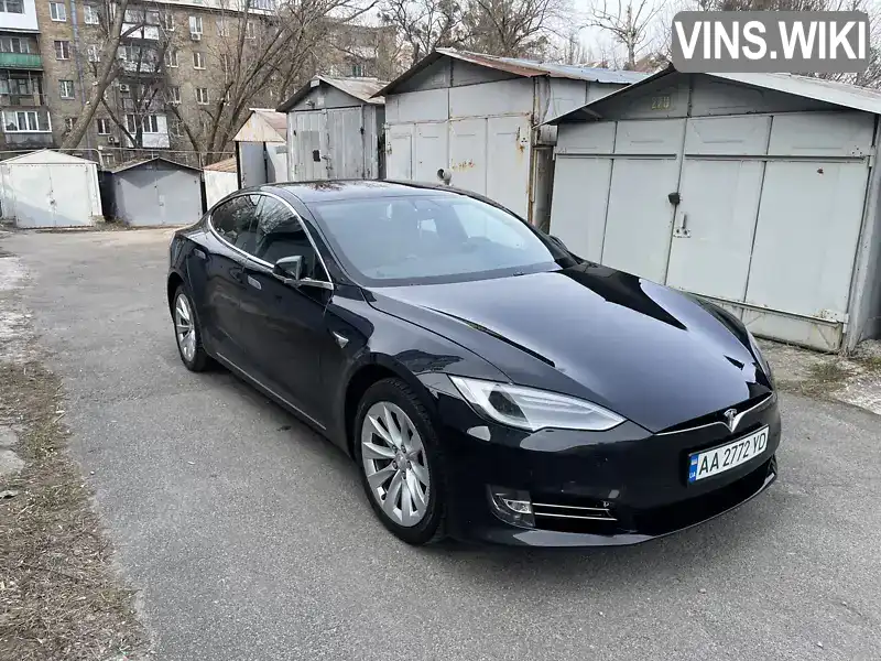 Лифтбек Tesla Model S 2018 null_content л. Автомат обл. Киевская, Киев - Фото 1/21