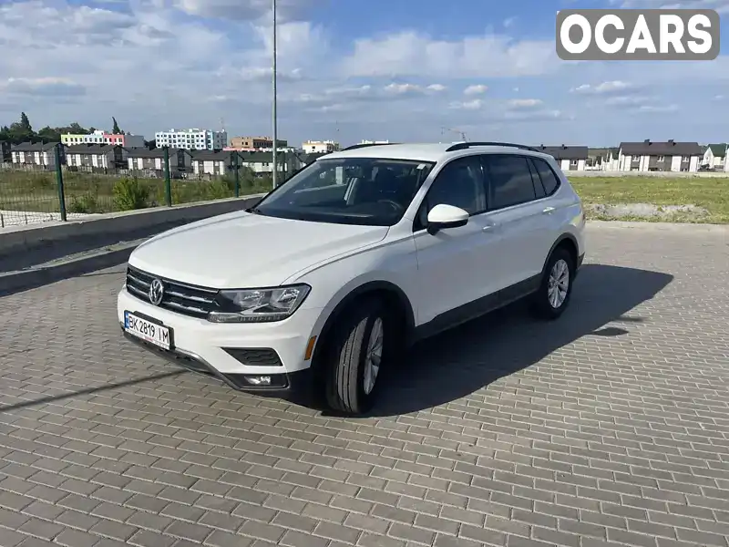 Внедорожник / Кроссовер Volkswagen Tiguan 2017 1.98 л. Автомат обл. Ровенская, Ровно - Фото 1/21