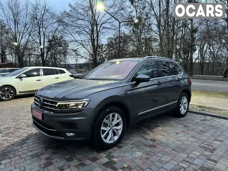 Внедорожник / Кроссовер Volkswagen Tiguan 2019 1.98 л. Робот обл. Житомирская, Житомир - Фото 1/21