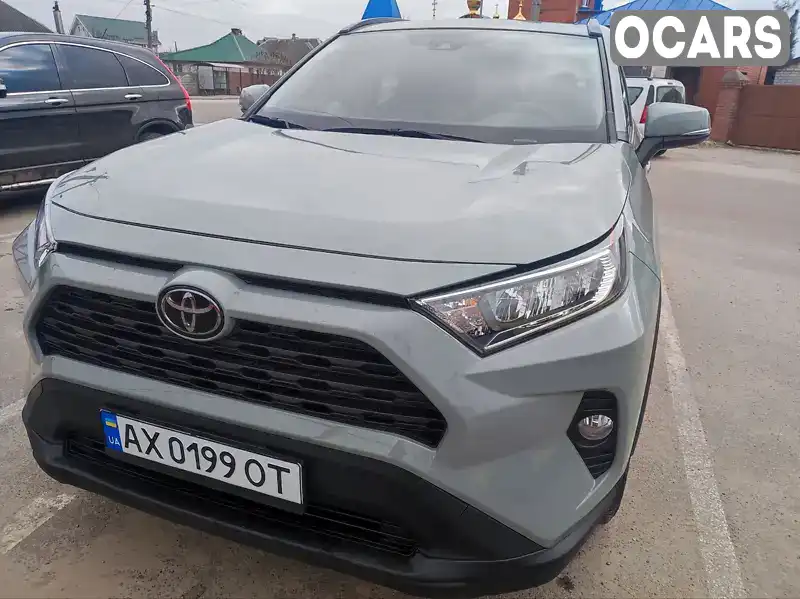 Позашляховик / Кросовер Toyota RAV4 2020 2.49 л. Автомат обл. Харківська, Мерефа - Фото 1/10