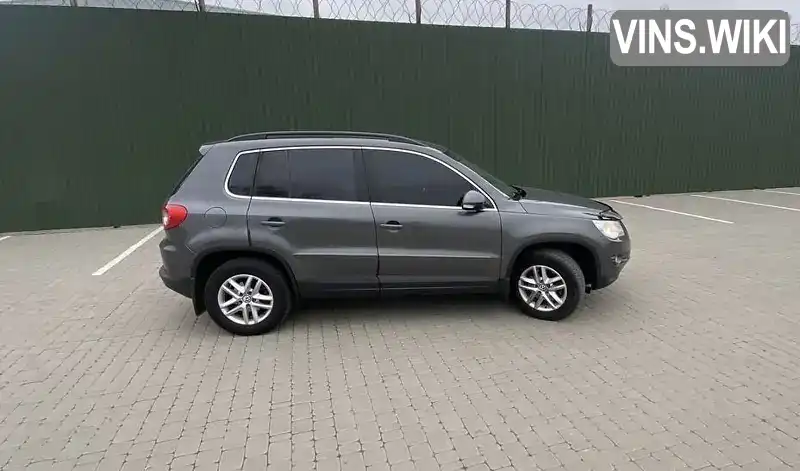 Позашляховик / Кросовер Volkswagen Tiguan 2010 2 л. Автомат обл. Черкаська, Шпола - Фото 1/9