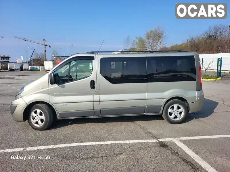 Мінівен Renault Trafic 2014 2 л. Ручна / Механіка обл. Закарпатська, Ужгород - Фото 1/20