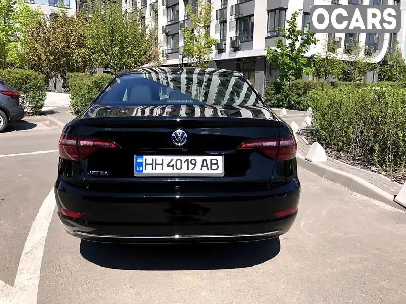 3VWCB7BU5LM005810 Volkswagen Jetta 2019 Седан 1.4 л. Фото 4