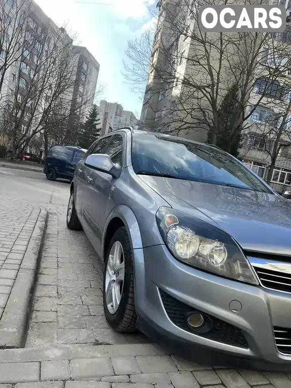 W0L0AHL35A2067460 Opel Astra 2010 Універсал 1.69 л. Фото 2