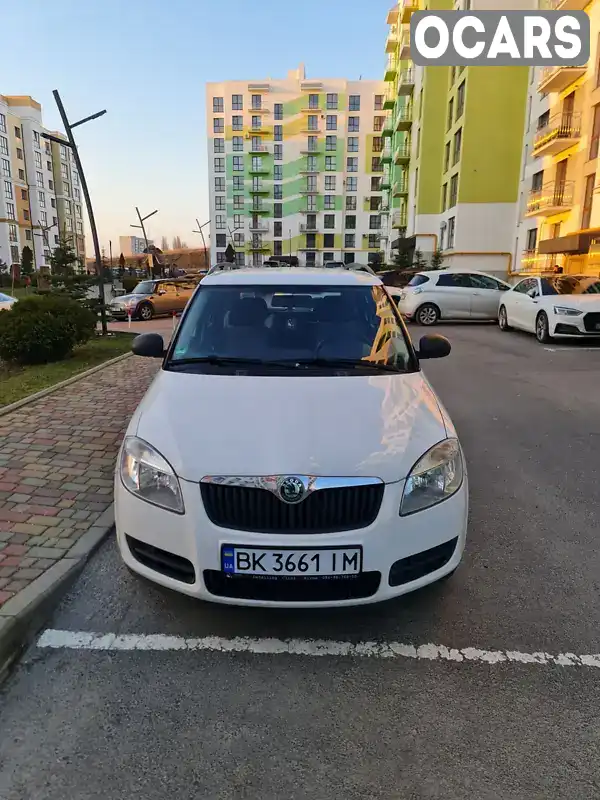 Универсал Skoda Fabia 2009 1.2 л. обл. Ровенская, Ровно - Фото 1/13