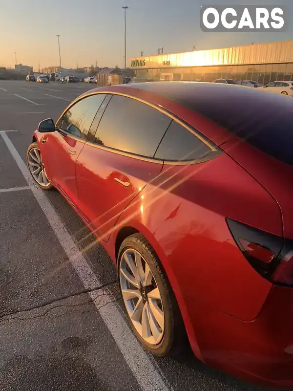 5YJ3E1EA5JF015490 Tesla Model 3 2018 Седан  Фото 9