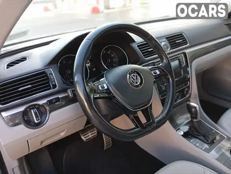 1VWCT7A38HC066843 Volkswagen Passat 2017 Седан 1.8 л. Фото 6