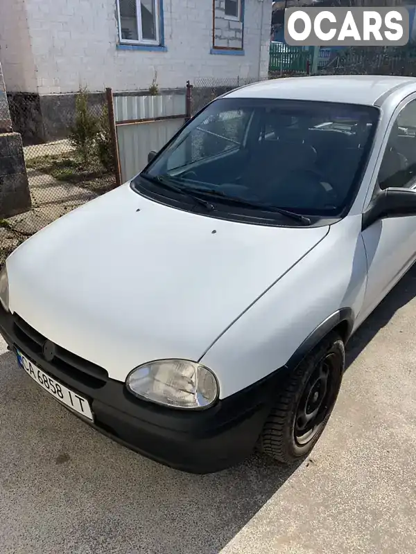 Хетчбек Opel Corsa 1996 1.39 л. Автомат обл. Черкаська, Канів - Фото 1/13