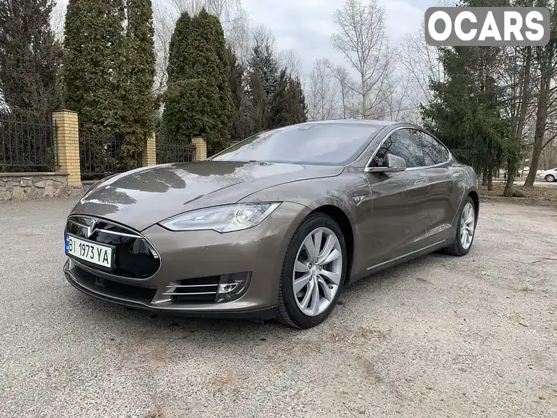 5YJSA1S25FF083123 Tesla Model S 2015 Ліфтбек  Фото 1