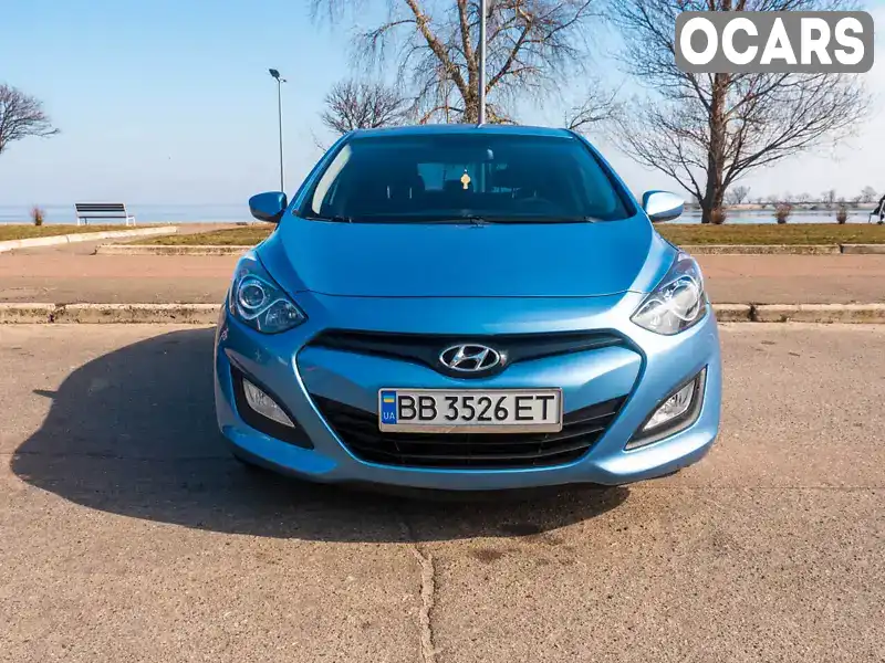 Хэтчбек Hyundai i30 2012 1.4 л. Ручная / Механика обл. Черкасская, Черкассы - Фото 1/21