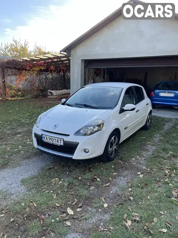 Хэтчбек Renault Clio 2010 1.15 л. Ручная / Механика обл. Черкасская, Умань - Фото 1/21