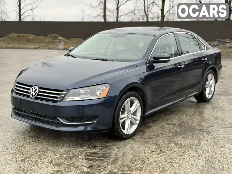 Седан Volkswagen Passat 2013 2 л. Автомат обл. Хмельницкая, Шепетовка - Фото 1/15